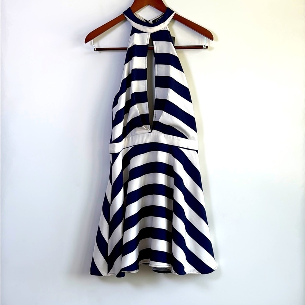 NWT Luxe Blue and White Halter Fit and Flare Mesh Back Cocktail Dress Size L‎
